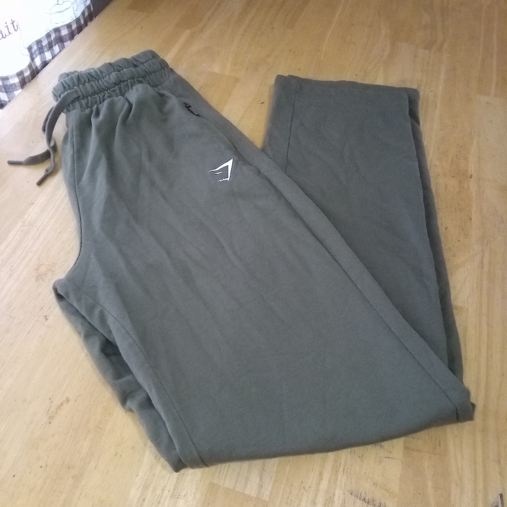GYMSHARK Straight Leg Athletic Jogger Sweat Pants Oliver Green Pockets Sz XS